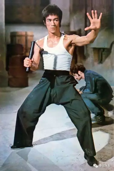 自编,自导,自演并且担当武术指导的电影——《猛龙过江》